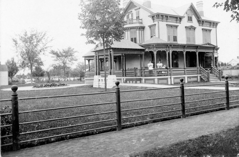 This Day in History: April 28th, 1911 This Day in History: April 28th, 1911